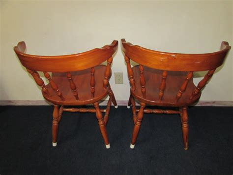 One of the most popular of these was the maple leaf motif. Lot Detail - PAIR OF SWEET EARLY AMERICAN STYLE KITCHEN CHAIRS