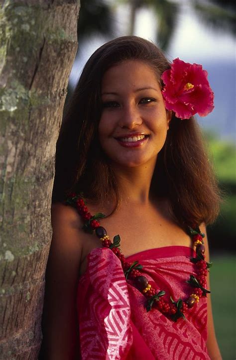 Young Polynesian Woman Tahiti French Polynesia Tahiti French Polynesian