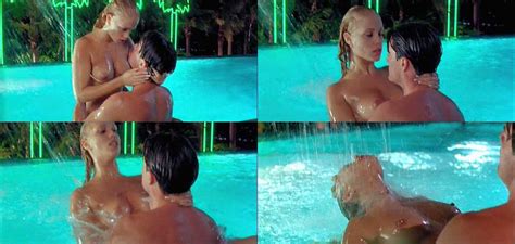 Naked Elizabeth Berkley In Showgirls