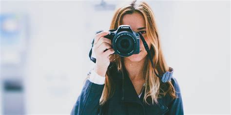 18 Creative Photography Ideas For Beginners To Improve Their Skills