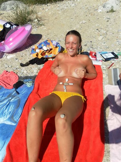 Am Strand Oben Ohne Sexy Freundin Fkk Frauen Nacktfotos