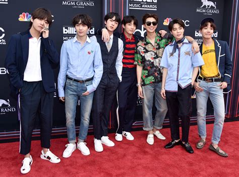 Bts Shares Their Number One Social Media Rule At The 2018 Billboard
