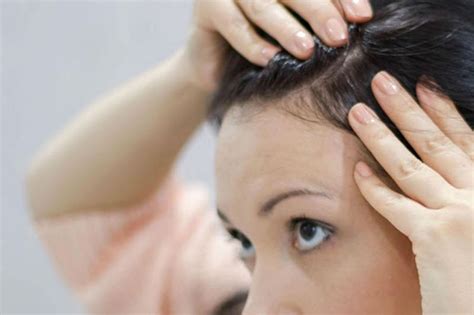 علت درد ریشه مو و درمان آن دکتر ریاحی متخصص پوست و مو