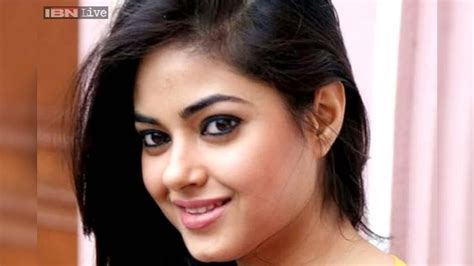 Not Comfortable Doing Intimate Scenes Wearing Skimpy Clothes Meera Chopra
