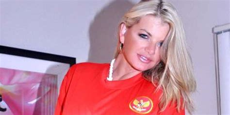 vicky vette