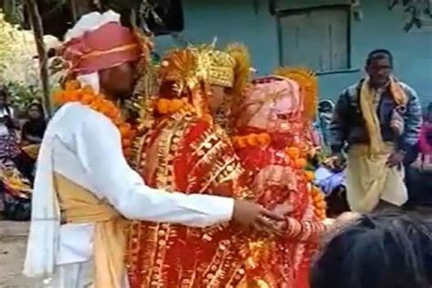 Man In Chattisgarh Marries Two Women In The Same Mandap Ritz