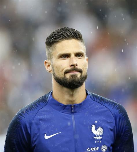 Chelsea confident olivier giroud will remain at the club beyond january. Olivier Giroud, l'attaquant des Bleus