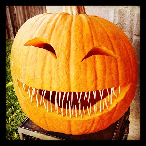 scary pumpkin pumpkin halloween decorations scary pumpkin pumpkin decorating