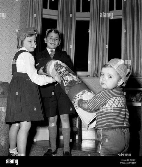 Home And Living Wall Décor Photographs 1950s Christmas Brother Sister