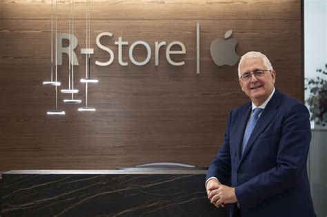 R Store Al Maximall Pompeii Di Torre A Domani L Apertura Il Ceo