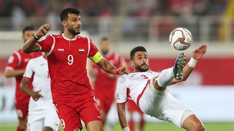تلقى منتخب سوريا الخسارة الثالثة الدولية الودية له خلال أشهر استعداداً لتصفيات كأس العالم بثلاثية سجلت بأقدام مهاجمي منتخب ايران. استبعاد عمر السومة من قائمة منتخب سوريا