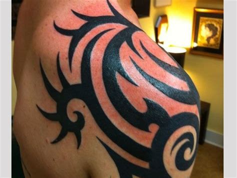 30 Oustanding Tribal Shoulder Tattoos Slodive Tribal