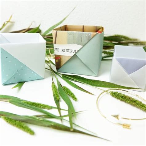 Origami schachtel falten geschenkbox mit deckel basteln anleitung 10 td post featured image display. Schachtel falten in 2020 | Schachtel falten, Schachtel ...