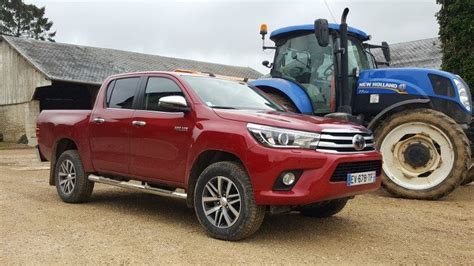 Toyota Hilux Lutilitaire Légendaire Fête Ses 50 Ans