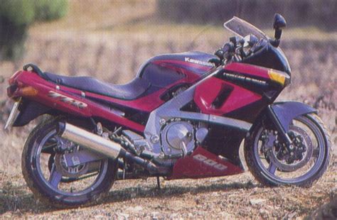 Honda cbr600f + тестдрайв уложим стрелку. Kawasaki ZX600 Ninja