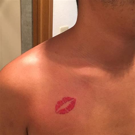 Discover More Than 62 Kiss Lips Tattoo On Neck Ineteachers