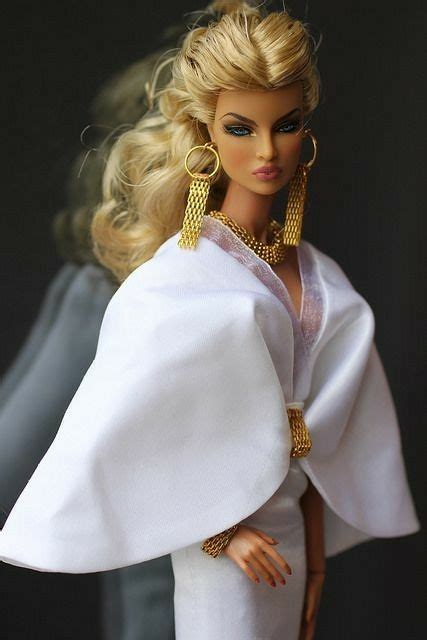 Pin By Shelly W On Plastique Blonde Beautiful Barbie Dolls