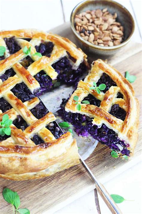 Maybe you would like to learn more about one of these? Torta salata con cavolo cappuccio viola - Cucina Naturale