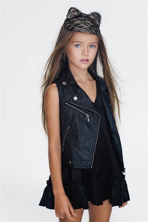 kristina pimenova la niña más guapa del mundo no ha podido desfilar en la 080 de barcelona