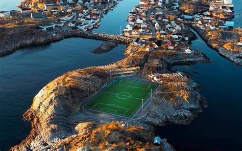 Here in windswept henningsvær on norway's famous lofoten islands, this astonishing pitch was dubbed the world's most beautiful by a uk newspaper. Henningsvær Idrettslag Stadion, probably the most stunning ...