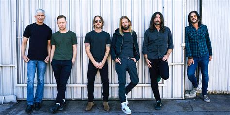 Foo Fighters Announce New Essential Album Pitchfork