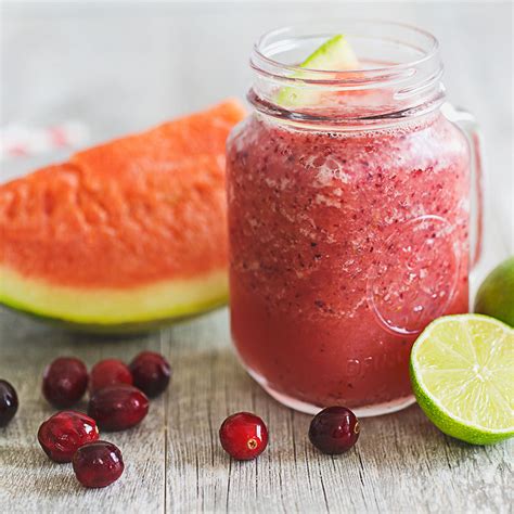 When on a weight loss diet, it is difficult to figure out what are some yummy and healthy options available. Weight Loss - Juice Cleanse Recipes