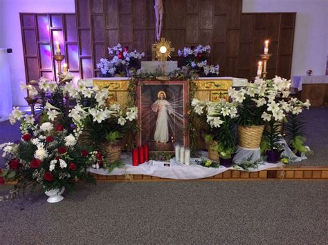 Church altar decoration idea,st.anthony church tembipada bhandup. Divine Mercy Sunday | Divine mercy sunday, Altar ...
