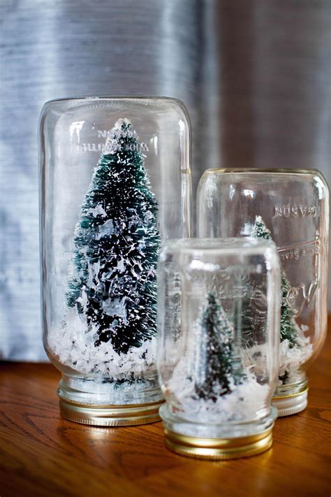 A Simple Diy Mason Jar Snow Globes Craftsmile Mason Jar Diy Easy