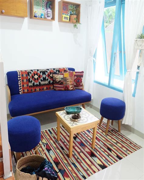 Ingin desain ruang tamu terbaik idaman anda sendiri, nyaman dan sederhana. Warna Cat Ruang Tamu Sempit Warna Putih | Ide ruang ...