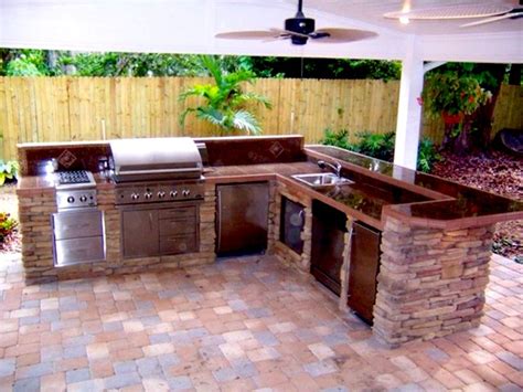 How To Build A Outdoor Kitchen With Bricks