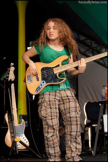 Tal Wilkenfeld Female Musicians Guitar Girl