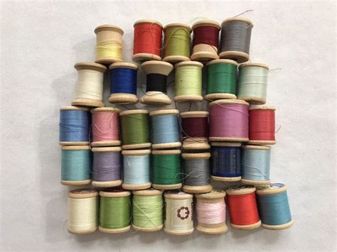 Vintage Thread Spools Lot Of 32 Wooden Spools For Crafts