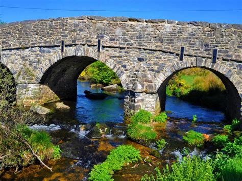Stone Bridge Over Blue River Download Hd Wallpapers And Free Images