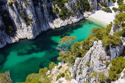 Top 10 des plages et calanques à Marseille où se baigner avec Photos