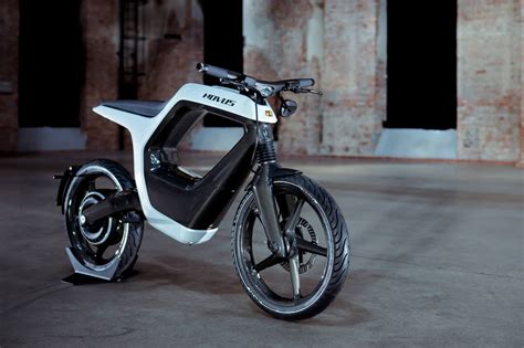 The Novus Bike Is The Ultimate Carbon Framed Electric Motorcycle