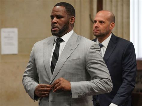 R Kelly Pleads Not Guilty To 11 New Sex Crime Charges Music Gulf News
