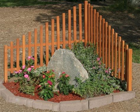 However, the garden fence can also add color to our garden if we well dress it. 10 Awesome Corner Fence Decor Ideas That Will Amaze You
