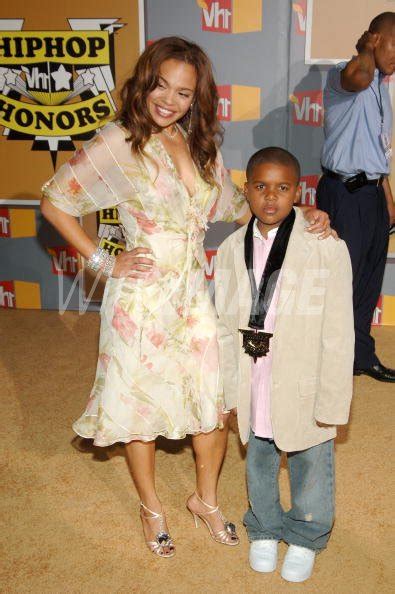 Faith Evans And Her Son Christopher Wallace Jr During 2005 Vh1 Hip Hop Wireimage 105545918