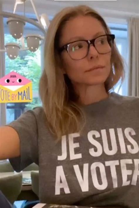Lives Kelly Ripa Looks Unrecognizable In Makeup Free Selfie And Shares