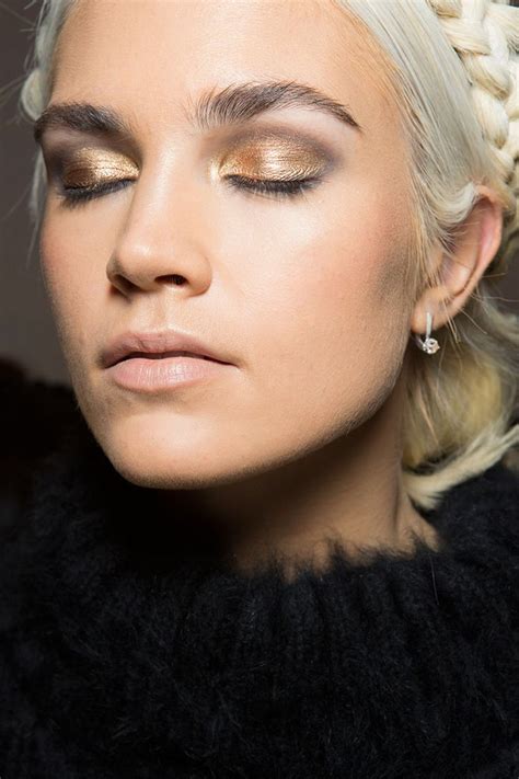 Fall Makeup Trends Current And Classic The Stairway