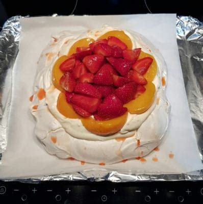 The Perfect Pavlova In Simple Steps Gemmas Bigger Bolder Baking