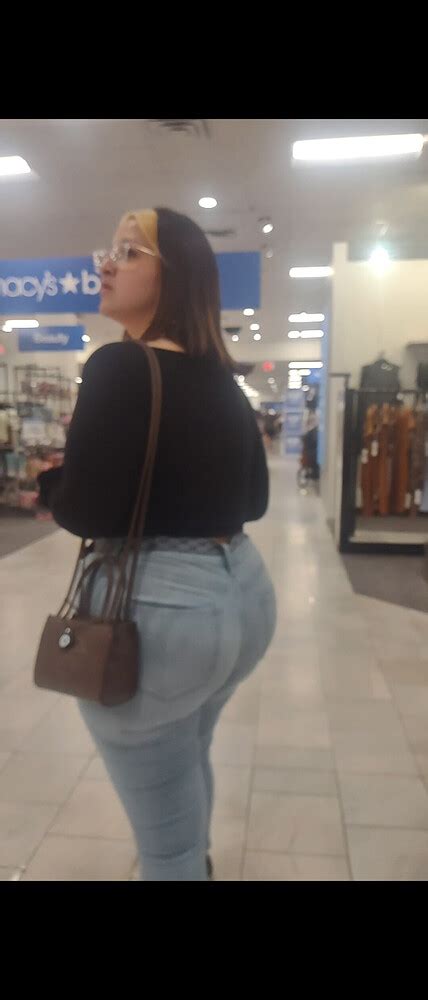 Stupid Thick Latina Fills Jeans Tight Jeans Forum