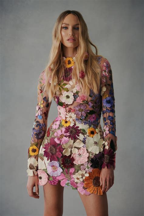 Oscar De La Renta Y Su Idilio Con Las Flores También En Otoño Vanity Fair