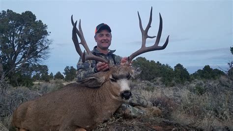 South Dakota Archery Mule Deer Hunts Rolling Bones Outfitters