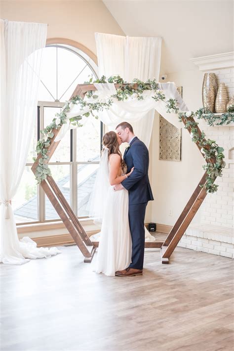 November Wedding At Balmoral House — Indianapolis Wedding Photographer