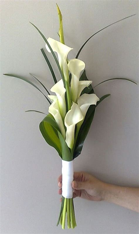 Tips For Looking Your Best On Your Wedding Day Luxebc Calla Lily