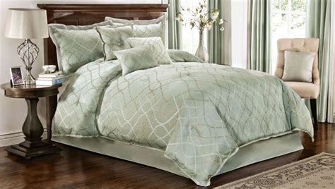 King Size Bed 7 Pc Sage Green Pattern Comforter Bedspread Blanket