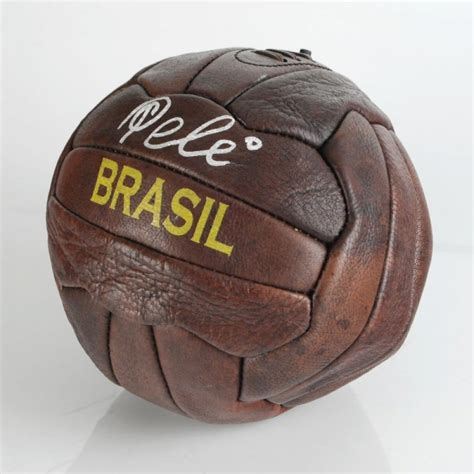 Pele Signed Vintage Soccer Ball Psa Coa Pristine Auction