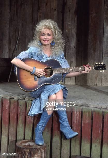 Dolly Parton 1987 Stockfotos En Beelden Getty Images