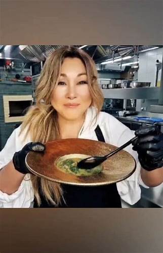 Диет супы с мясом アニータ・ツォイさんのインスタグラム動画 - (アニータ・ツォイInstagram)「Друзья! Вам надо только хотя アニータ・ツォイさんのインスタグラム動画 - (アニータ・ツォイInstagram)「Друзья! Вам надо только хотя Диет супы с мясом